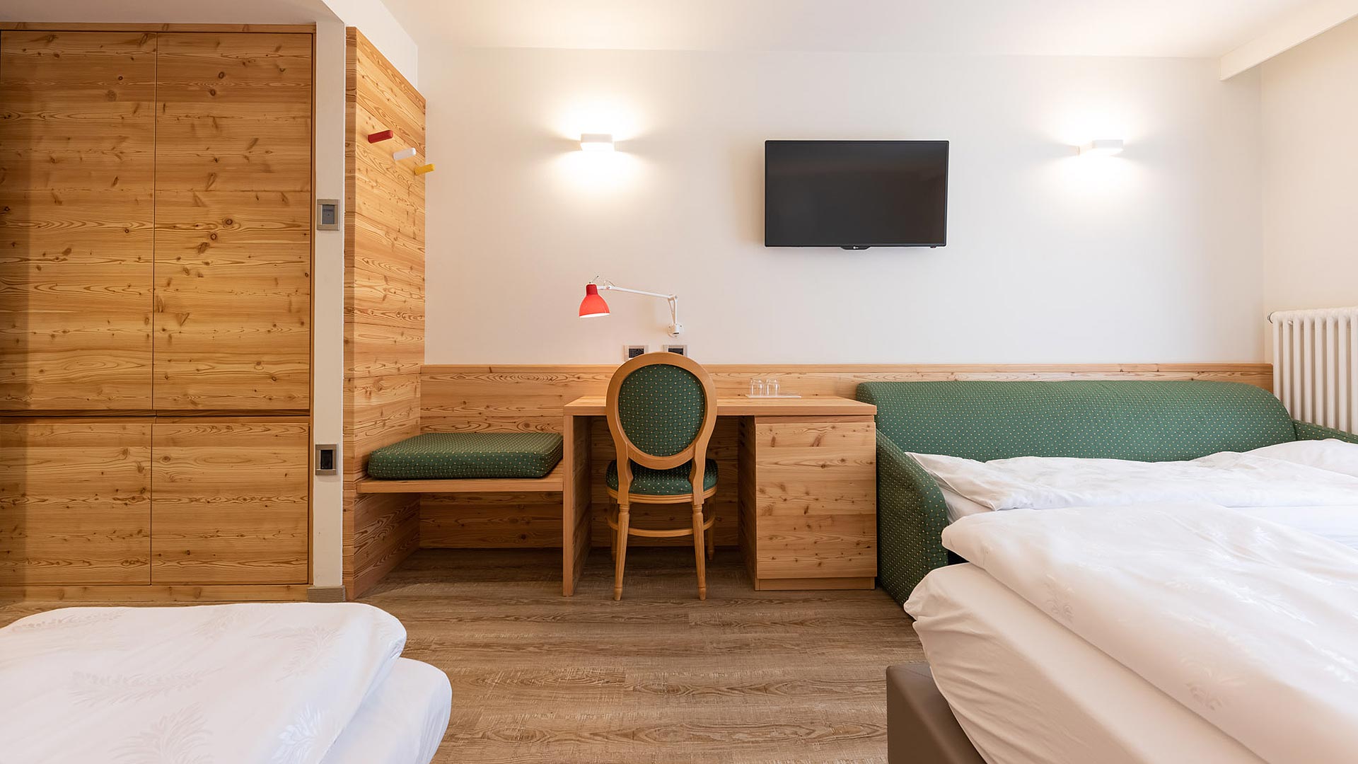 Se visitate la magnifica Val di Sole, dormire all'AplHoliday è una di quelle esperienze da provare con la vostra famiglia.