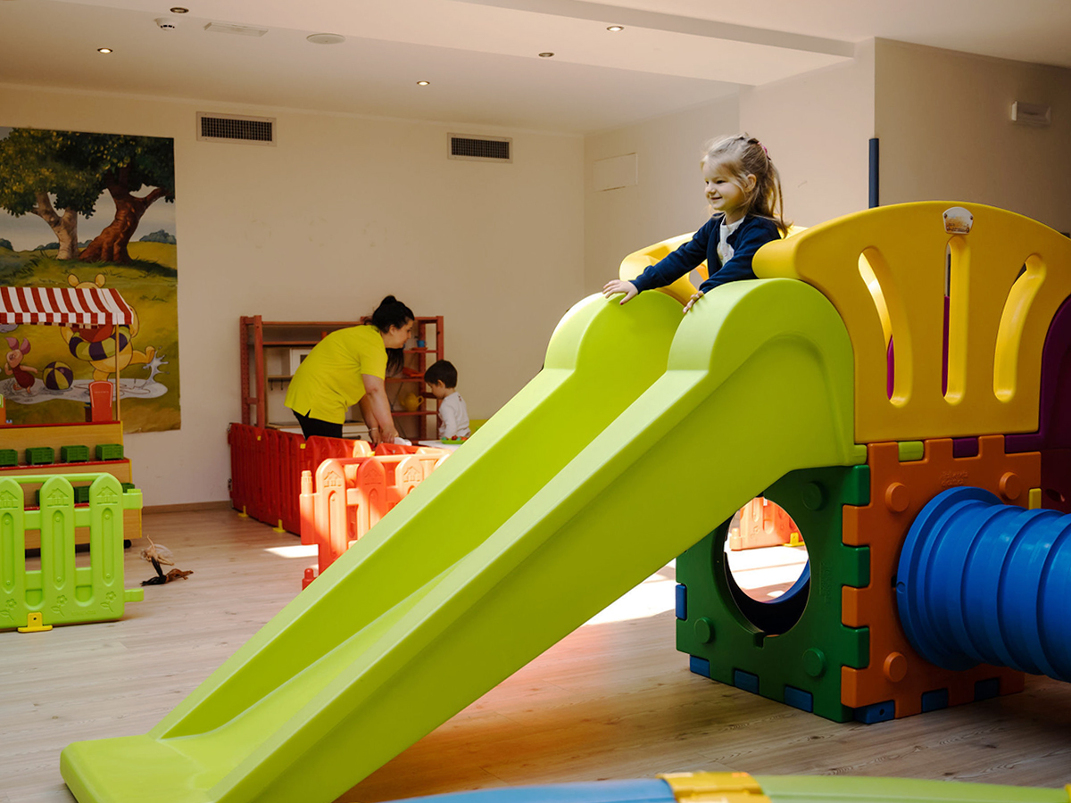 06-miniclub-alpholiday