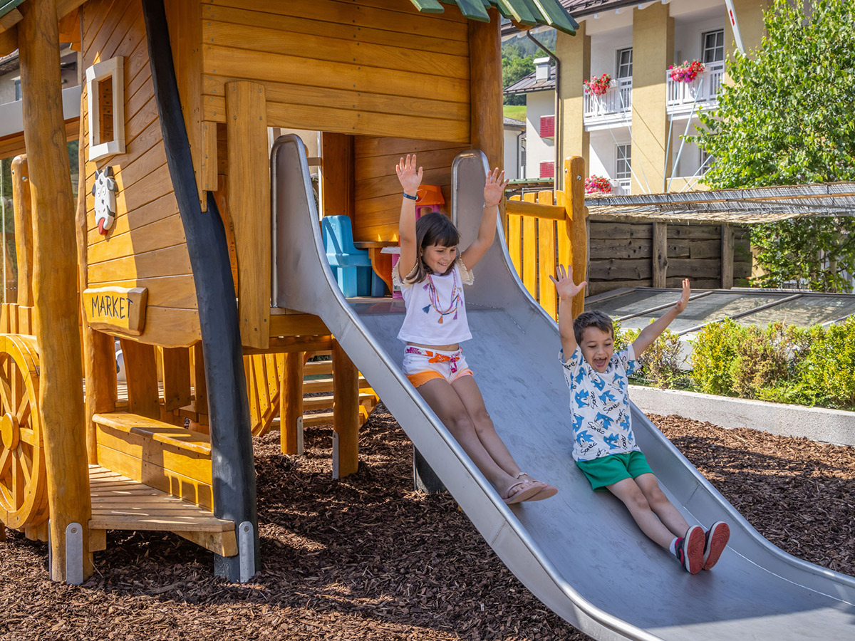 02-parco-giochi-alpholiday